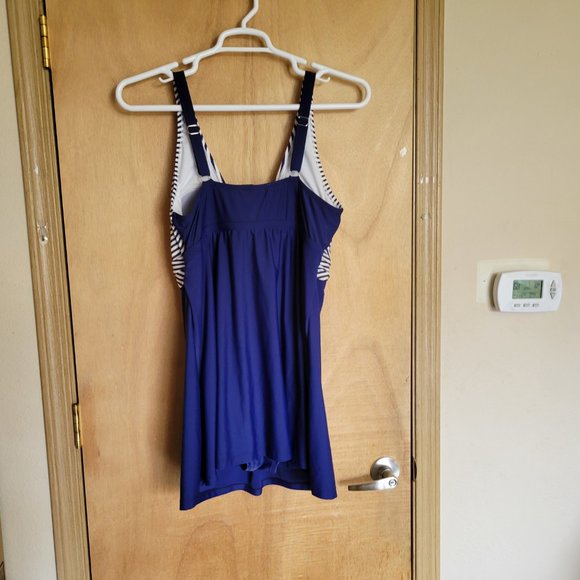 Isaac Mizrahi Live 18W Bathing Swimsuit Skirted Striped - Picture 7 of 7